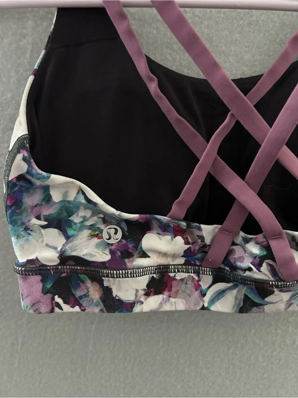 Lululemon Energy Bra Size 8 Utopia Multi/Vintage Plum with padding